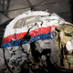 'Nesreča' letala MH17: Svojci na čustvenem sojenju zahtevali pravico