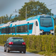 Kako spraviti ljudi iz avtomobilov na vlake in avtobuse?