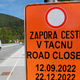 V Šmartnem pod Šmarno goro čez noč zaprli cesto