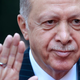 Erdogan po uničujočem potresu obljubil izgradnjo 200.000 novih domov