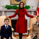 Ivanka Trump z družino pozirala v Ovalni pisarni