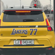 Kdo se po ljubljanskih ulicah vozi s petko v barvah Lakersov?
