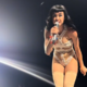 Katy Perry okrcala poslušalca: Roke stran od mojega moža