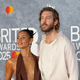Priljubljeni DJ Calvin Harris s soprogo pričakujeta prvega skupnega otroka