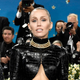 Miley Cyrus o spreminjajočem se odnosu z oboževalci: Ni več neposredne povezave