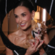Demi Moore ni pozabila na psička: nadela mu je ujemajočo se ovratnico