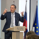 Šef pokojninske blagajne zaračunal predavanje o reformi