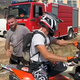 Mladenič na 'kroski' gasilcem vozil vodo in opremo