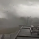 Tornado na francoskem letališču: sunki vetra do 90 km/h