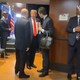 Putinovo trzanje nog znova sproža ugibanja o njegovem zdravju