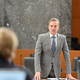 Golob: Naši dedki in babice si zaslužijo dobro delujoč sistem