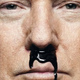 Trump s Hitlerjevimi brki iz nafte: Slovenska naslovnica, ki je preplavila svet