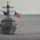 Napetosti naraščajo: na Bližnji vzhod še ena ameriška vojaška ladja