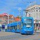 Tramvaj v središču Zagreba nenadoma spremenil smer. Voznik: Jaz grem domov