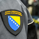 Streljanje v BiH: umrl moški, ranjena ženska, osumljenec prijet