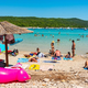 Uau! To je seznam 5 najlepših jadranskih plaž (obvezno jih obiščite, če greste na dopust z otroki)