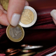 Poglejte v denarnico: morda se v njej skriva kovanec, ki je v resnici vreden 25.000 evrov!