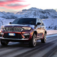 Luksuzni jeep le še kot priključni hibrid