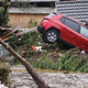 Slovenska srčnost se izkaže ob poplavah: nekateri so družinam v stiski pripravljeni posoditi, drugi celo podariti svoje avtomobile