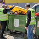 Rezultati poostrenega nadzora nad odlaganjem odpadkov: občani imajo še vedno težave z ločevanjem odpadkov in pomenom barv zabojnikov