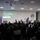 “Nič ni narobe z umetno inteligenco, vse dokler razvijamo naravno inteligenco”