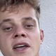 Ni za občutljive: Si upaš pogledati, kako Tim Novak naredi pirsing v bradavičkah? (VIDEO)
