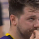 Kaj je Dončića tako razjezilo, da je pokazal sredinca? S to potezo je nasmejal čisto vse! (VIDEO)