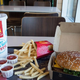 Osupljivo in skoraj neverjetno! Kombinacija teh dveh živil iz McDonald'sa naj bi imela nore zdravstvene učinke