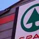 Spar prejel na prvi pogled povsem običajen paket: zaposlene so ga odprle in od šoka obnemele