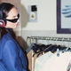 H&M razkriva dve jesensko-zimski kolekciji 2025: futuristična vizija in nostalgičen povratek