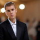 Justin Bieber zaradi težav z zdravjem prekinil turnejo