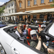S kabrioleti na rebrca in sladoled