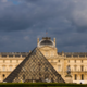 Geslo za varnostni sistem kar »Louvre«, eden od roparjev lokalni spletni zvezdnik
