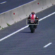 Motorist po gorenjski avtocesti z 212 kilometri na uro