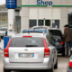 Kaj vojna na Bližnjem vzhodu pomeni za ceno goriva in potrošnika pri nas?