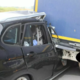 Z BMW-jem na avtocesti trčil v tovornjak, od avta ostala le razbitina