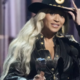 Tatovi med turnejo nad Beyoncé z ekipo