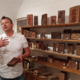 Od delujoče črne kuhinje do Plečnikovih sveč