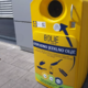 Zbiralnice odpadnega olja pred trgovinskimi centri