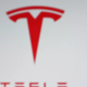 Tesla z drugim zaporednim padcem dobička