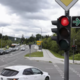 Tudi vožnja skozi rumeno je prekršek. Kazen? 160 evrov