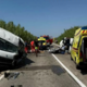 Na Pagu trčila tovornjak in kombi s slovenskimi registracijami, trije poškodovani