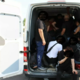 V avtu tihotapil enajst migrantov, od tega sedem otrok