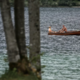Utopila se je med iskanjem očal, ki so ji padla v jezero
