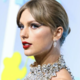 Umetna inteligenca se izdaja za Taylor Swift in pošilja gole fotografije