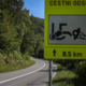 Daleč najbolj ogroženi so pešci, kolesarji, vozniki e-skiroja in motoristi
