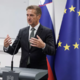 Golob kopira Janšo