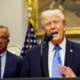 Trump brez dokazov trdi, da paracetamol povzroča avtizem