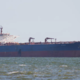Še dva sankcionira tankerja plujeta proti Rusiji