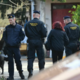 64-letnik bivšo partnerko z nožem ubil kar sredi ulice